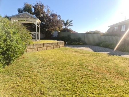 36 Mainsail Drive, Ocean Reef, WA 6027 - Photo 4