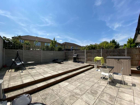 Flat 1, 1 Kingfield Street, Isle of Dogs Room 1 - Photo 3