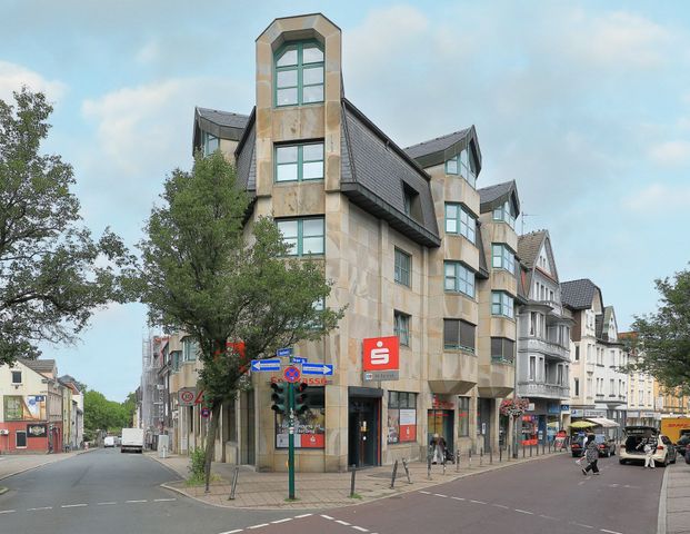 Dachgeschosswohnung mit Aussicht im Zentrum von Essen-Kray! - Photo 1