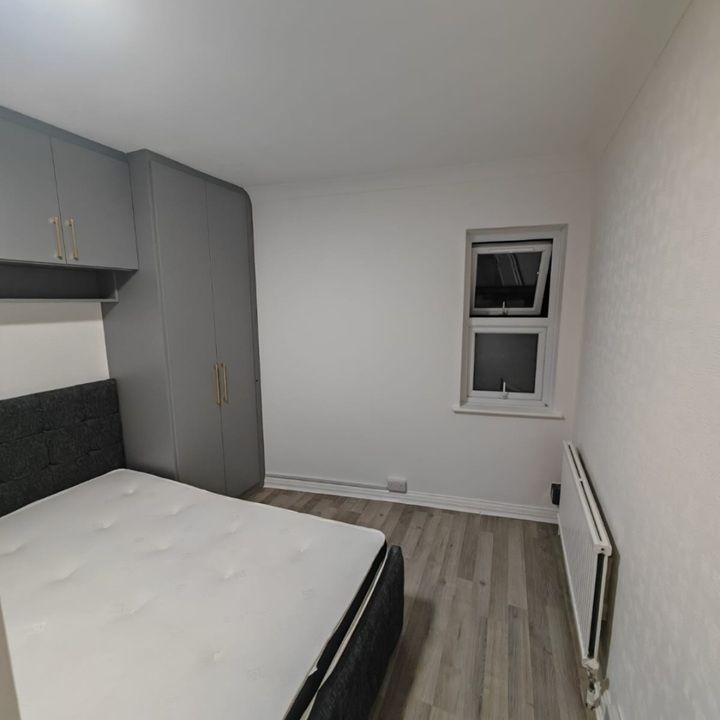 Room in a Shared Flat, Kenton Road, HA3 - Photo 2