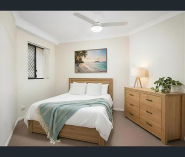 Coastal Living in the Heart of Mermaid Beach - Photo 4