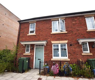 3 bedroom semi-detached house to rent - Photo 3
