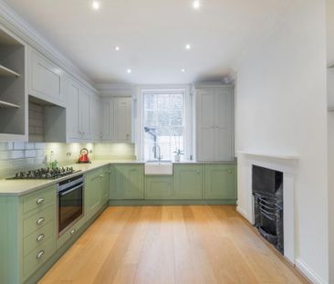 3 bedroom flat to rent - Photo 4