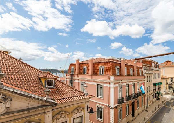 1 Bedroom Apartment with swimming pool, Janelas Verdes, Lisboa