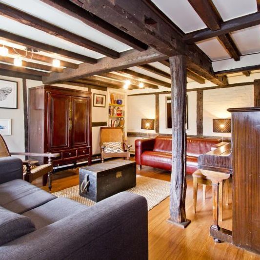 4 bedroom semi-detached house to rent - Photo 1