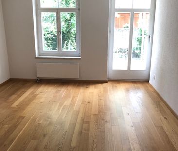 Zentrumsnahe Singlewohnung mit grossem Balkon! - Foto 2