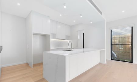 46 Gillard Street, Brighton East VIC 3187 - Townhouse For Rent | Domain - Photo 3