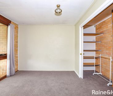 14 McLennan, Robin Hill, NSW 2795 - Photo 6