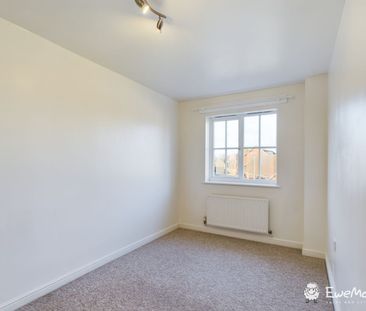 3 Bedroom - Photo 1