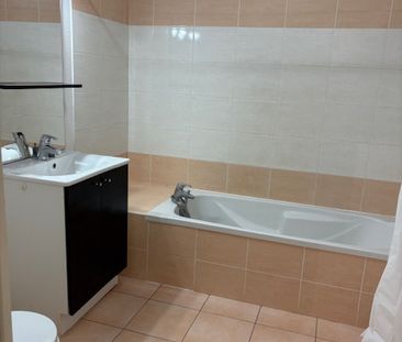 Charmant T2 avec balcon et parking privatif - Photo 3