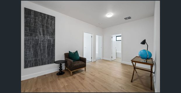 Next-level living with everything at your fingertips - Photo 1