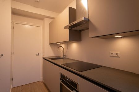 Appartement te huur: Johannes van der Waalsstraat 56-H 1098 PP Amsterdam - Photo 2