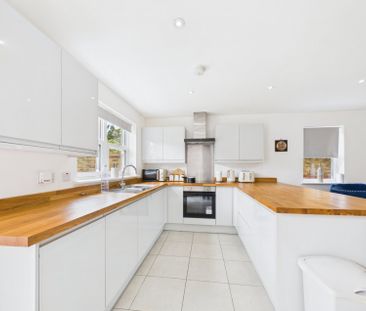 Britwell Road, Burnham, Bucks,SL1 - Photo 5