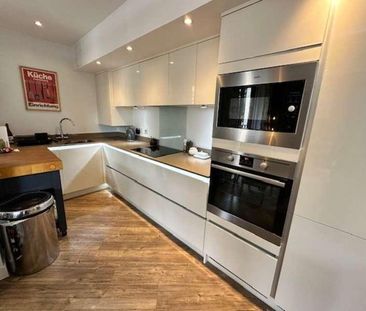 Neapolitan House, Joseph Terry Grove, YO23 - Photo 5