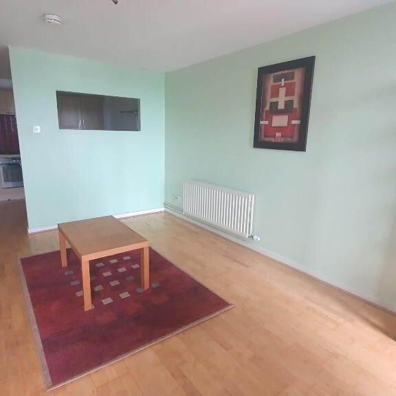 Apartment 8 17 Queens Square, Belfast, BT1 3FF - Photo 1