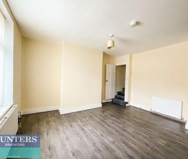 2 bedroom House To Let - Photo 2