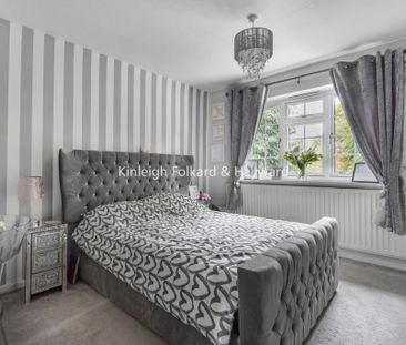 5 bedroom detached house to rent - Photo 3