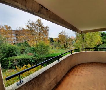 Location Appartement 2 pièces 48m² MARSEILLE 8ème - Photo 5