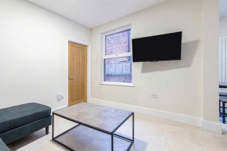 6 bed Barn Conversion for Rent - Photo 2