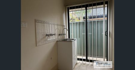 Neat 4 Bedroom Family Home - Photo 2