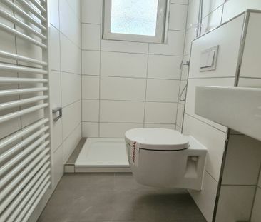 +++ Wohnen in Wanheim, 2 Raumwohnung mit Balkon +++ - Photo 2
