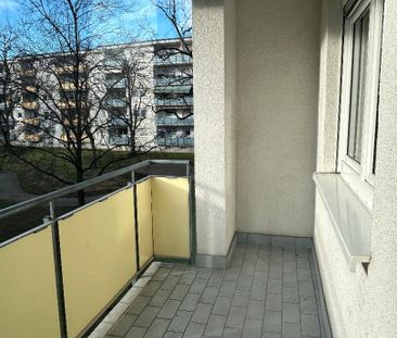 Darmstadter Str. 16, 1. OG Nr. 3 für einen Haushalt mit drei Personen! - Photo 1