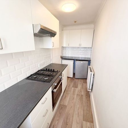 1 Bedroom Flat, Waterloo Street, Hove - Photo 2