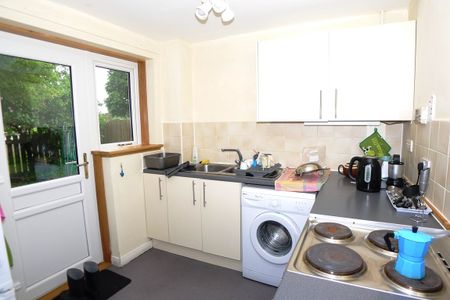 Property to let in St Andrews - Photo 3