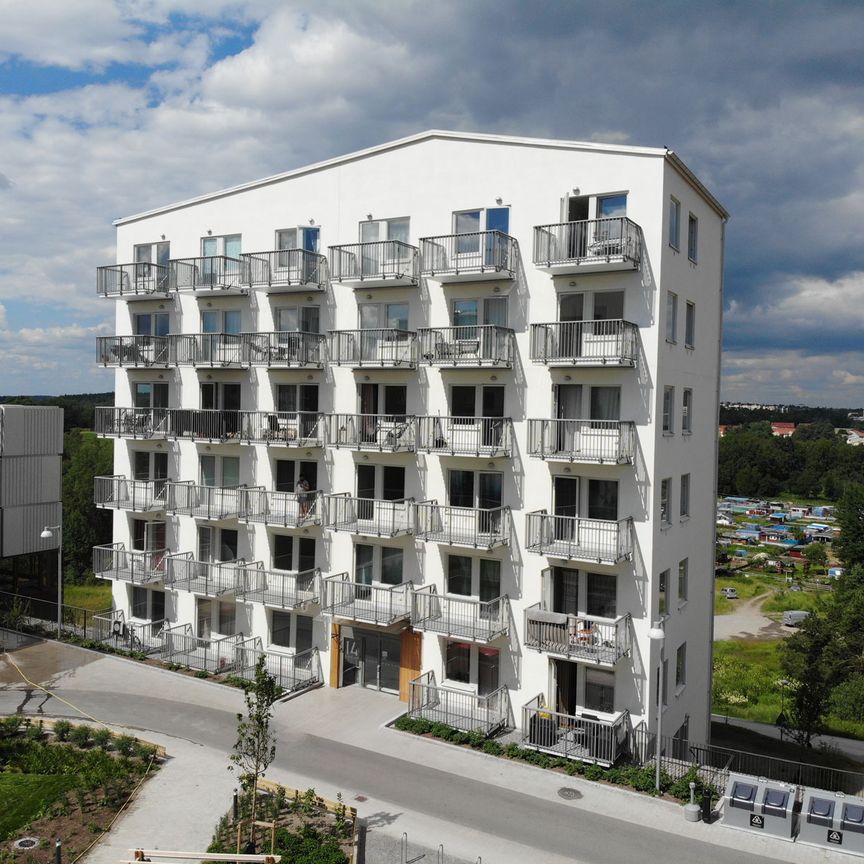 Almbygatan, Spånga - Foto 1