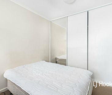 1 BEDROOM 1 BATHROOM FURNISHED STUDIO UNIT - Photo 1