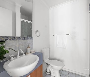 Where Lifestyle, Privacy & Comfort Align - Photo 6