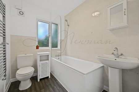 2 bedroom terraced house to rent - Photo 4