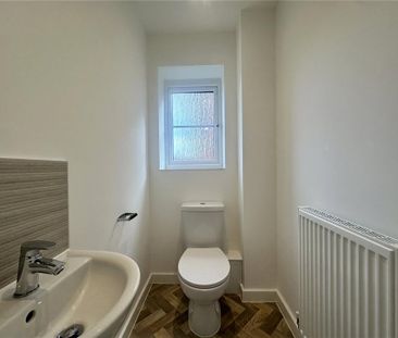 3 bedroom semi-detached house to rent - Photo 4