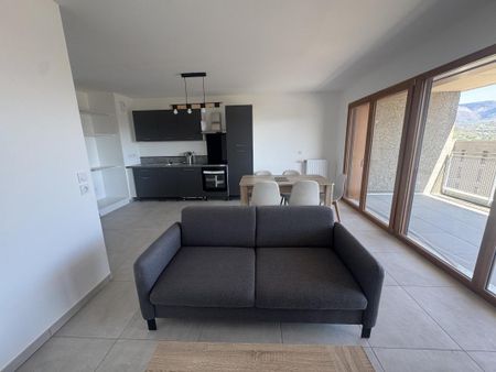 Location Appartement 3 pièces Meublé 65m² BASSENS 73000 - Photo 2