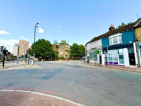 1 Bed Flat, Fairfield Street, SW18 - Photo 3