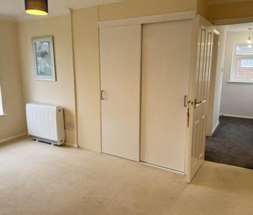 3 bedroom apartment to rent - Photo 5