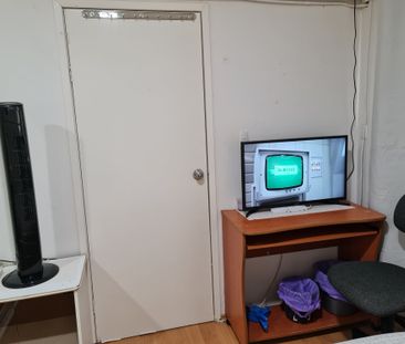 Cabramatta - Photo 6