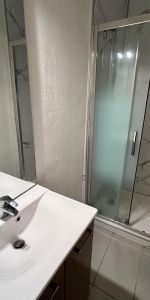 Location Appartement 2 pièces 38m² LA ROCHELLE 17000 - Photo 4