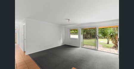 Charming 3-Bedroom Home on a Huge Block in Elimbah - Photo 2