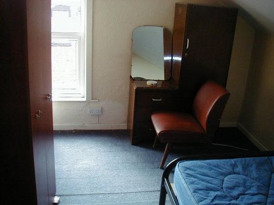 4 bedroom house to rent - Photo 1