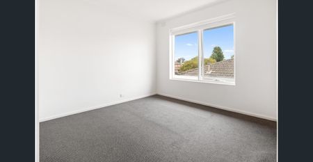 Open: Tue 2nd Dec 4:30pm - 4:45pm & Wed 3rd Dec 1:15pm - 1:30pm - Photo 3