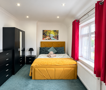 3 bedroom terraced house to rent - Photo 3