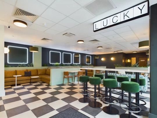 Luxury Ensuite - Photo 1