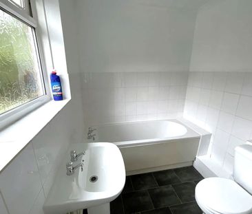 Greenhill Road, Halesowen, B62 8EY - Photo 6