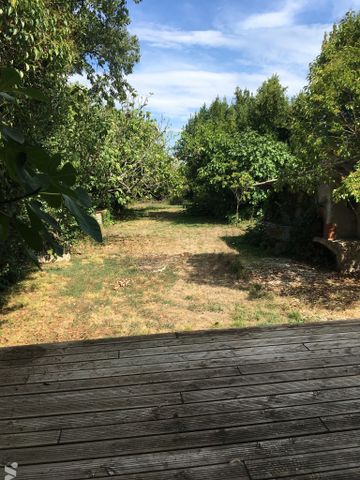 Maison de 95m2 sur 2 niveaux, T4, jardin + terrasse + garage - Photo 5