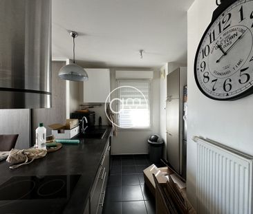 Location Appartement 3 pièces 62m² LA SEYNE SUR MER 83500 - Photo 6