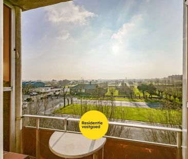 Instapklaar appartement met 2 slaapkamers– op wandelafstand van zee... - Photo 1