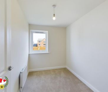 Laurie Close, Yate, Bristol - Photo 2