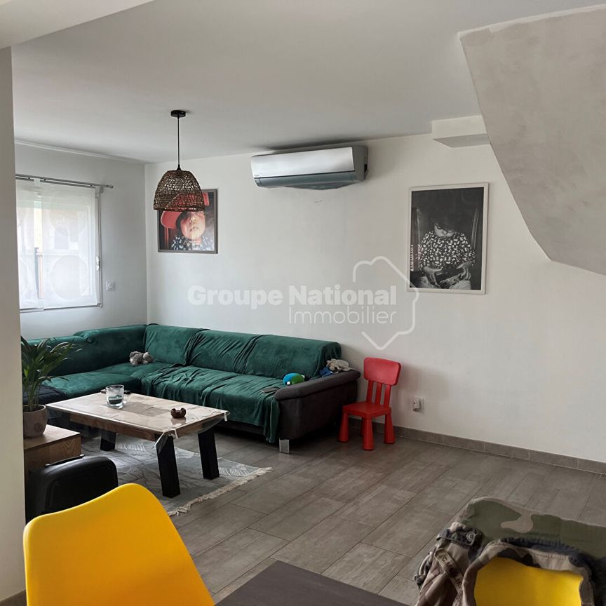 Maison R+1 GARONS, - Photo 1