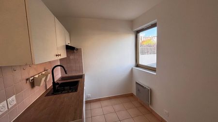 Location Appartement 1 pièce 29m² ENGHIEN LES BAINS 95880 - Photo 2